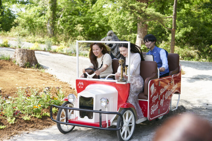 京成バラ園{6)アリスフォレストで開催「アリスツアーズ」